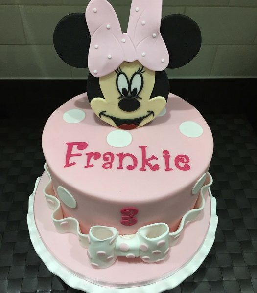 Minnie Mouse Cake